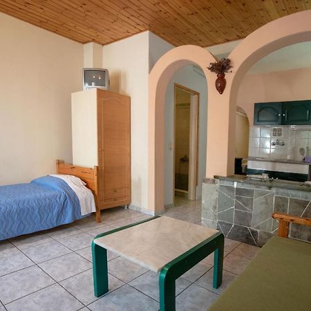 Kleoni Club Apartments Tolón Zewnętrze zdjęcie