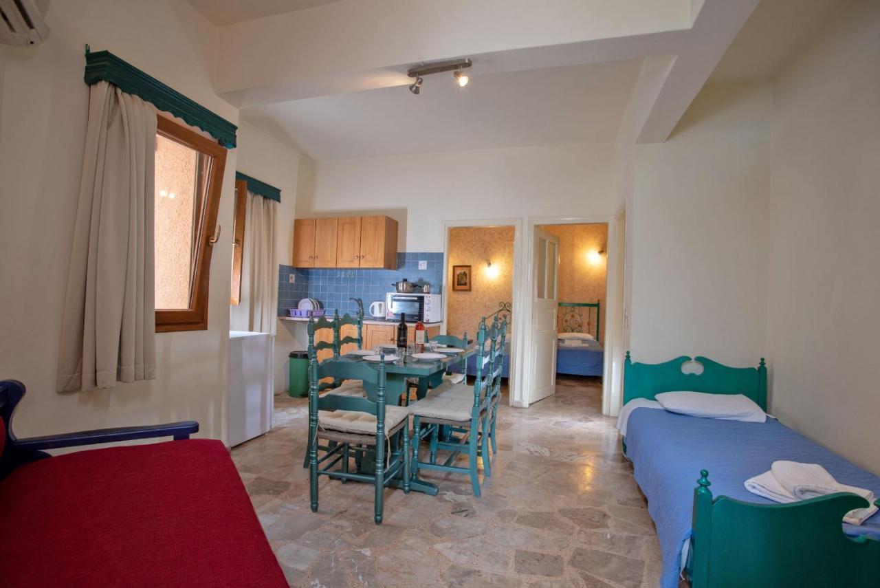 Kleoni Club Apartments Tolón Zewnętrze zdjęcie